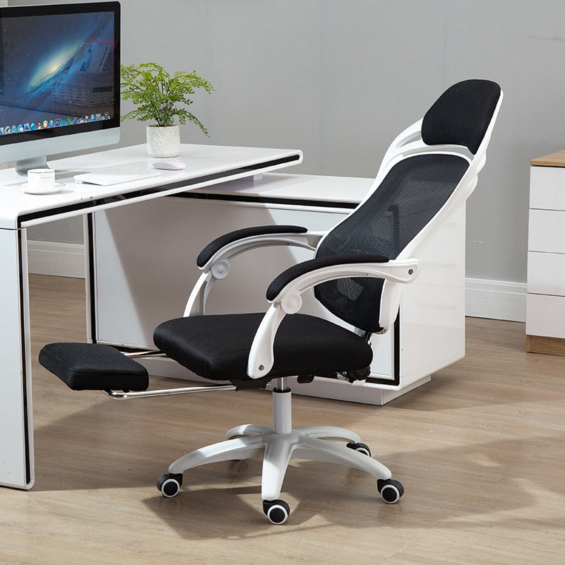 Ergonomic Rotating Gaming Chair with Linkage Armrest